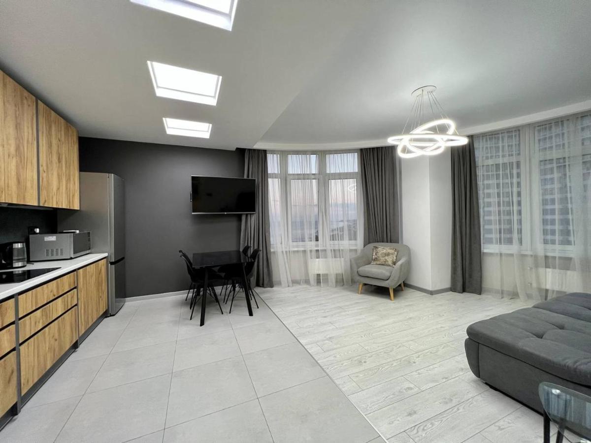 44 Pearl Stylish 1-Bedroom Apartment Одеса Екстериор снимка