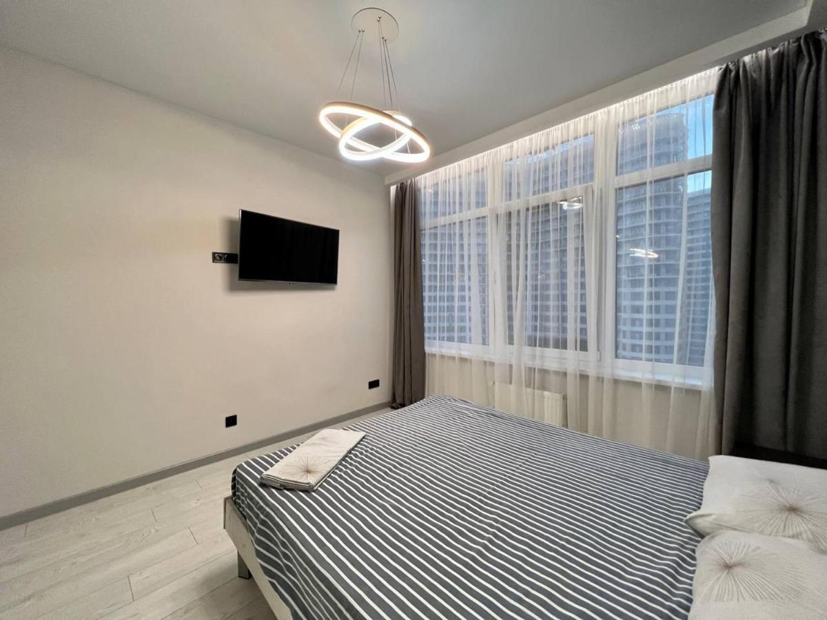 44 Pearl Stylish 1-Bedroom Apartment Одеса Екстериор снимка