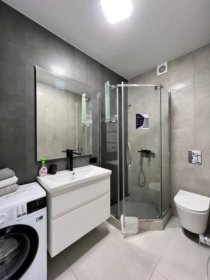 44 Pearl Stylish 1-Bedroom Apartment Одеса Екстериор снимка